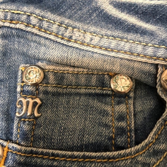 Miss Me Capri’s - Picture 12 of 12